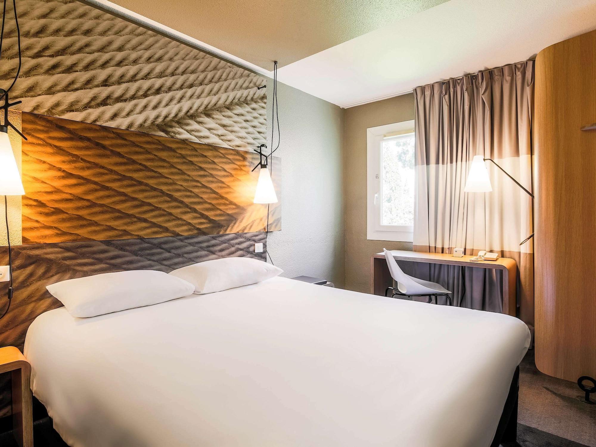 Ibis Carcassonne Est La Cite Hotell Exteriör bild