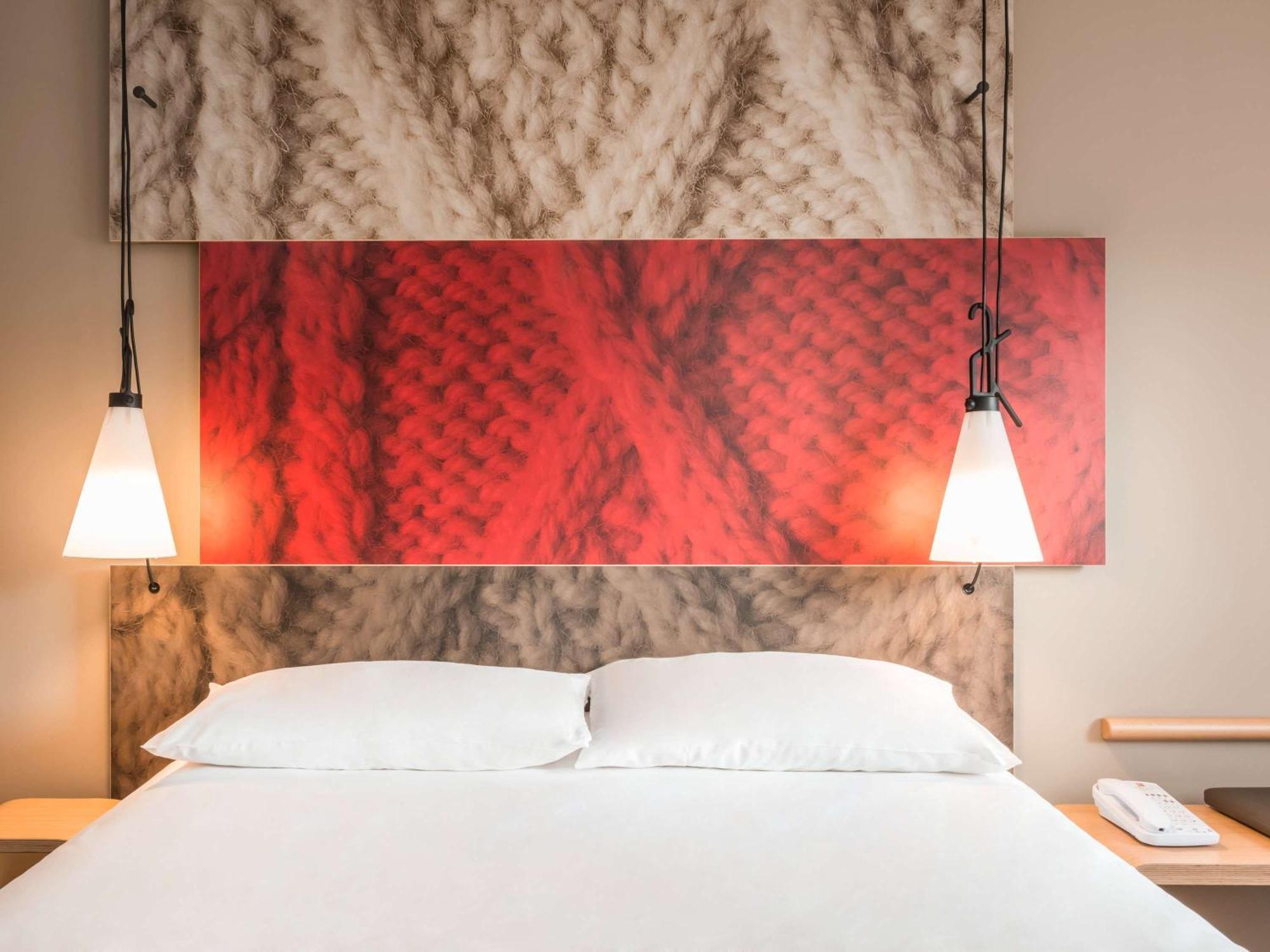 Ibis Carcassonne Est La Cite Hotell Exteriör bild