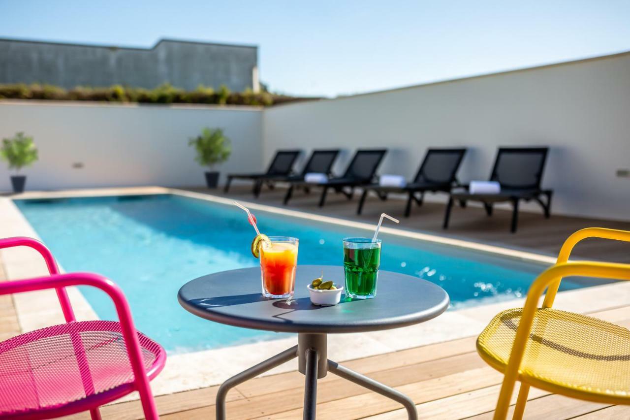 Ibis Carcassonne Est La Cite Hotell Exteriör bild